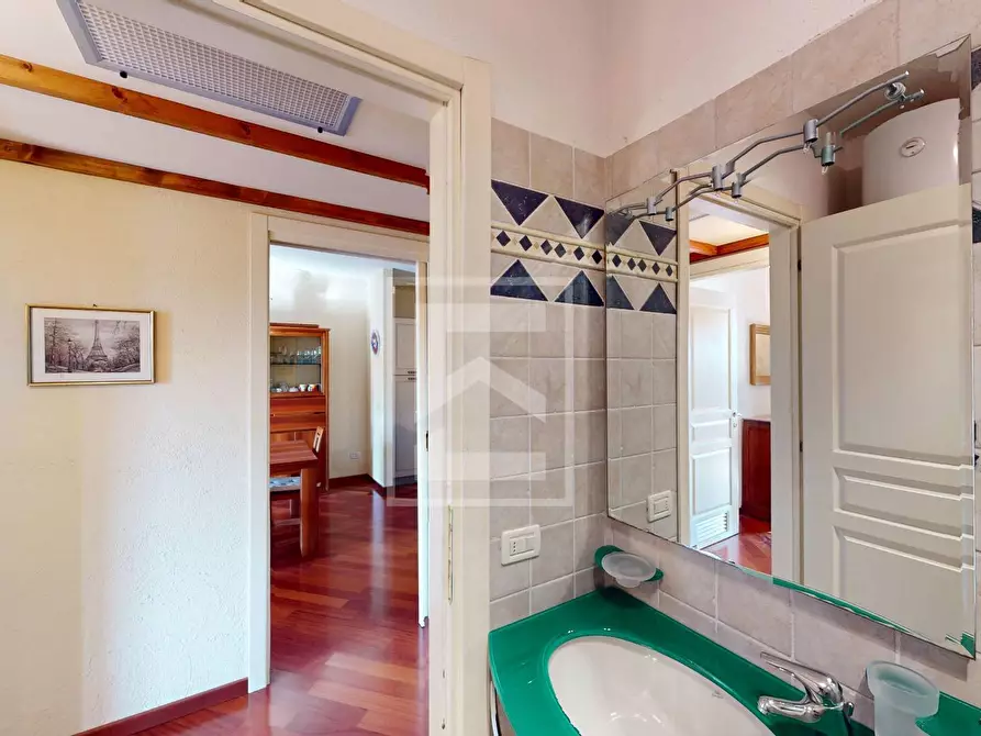 Immagine 25 di Appartamento in vendita  in Località Sermana 1 a Peschiera Del Garda