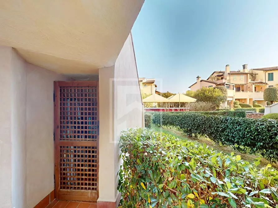 Immagine 39 di Appartamento in vendita  in Località Sermana 1 a Peschiera Del Garda