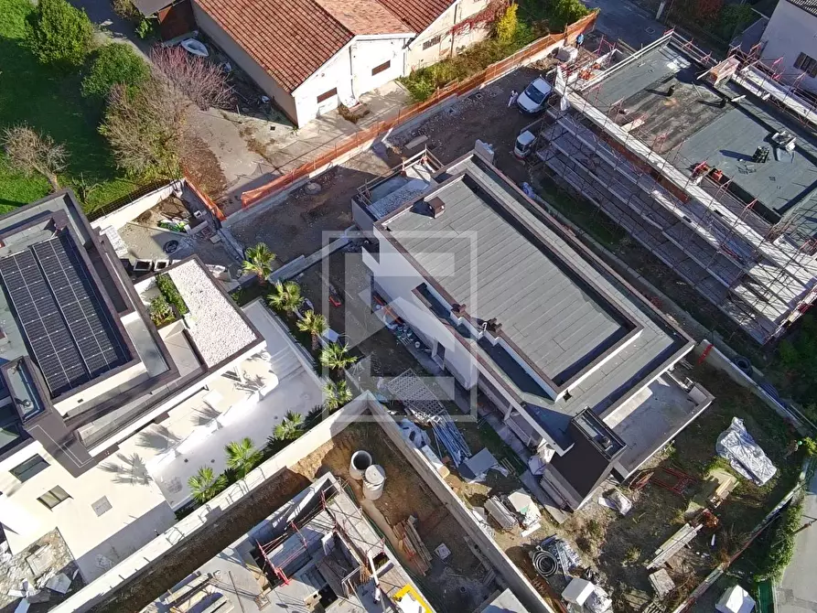 Immagine 29 di Villa in vendita  in VIa Rambotti 6 a Desenzano Del Garda