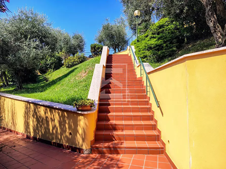 Immagine 40 di Appartamento in vendita  in Via Sotto raso 32 a Polpenazze Del Garda