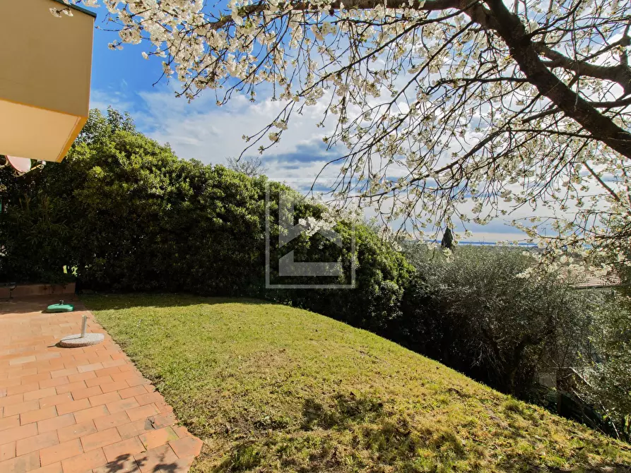 Immagine 1 di Appartamento in vendita  in Via Sotto raso 32 a Polpenazze Del Garda