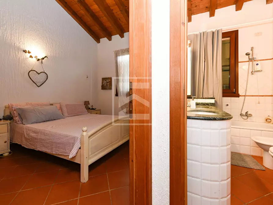 Immagine 11 di Appartamento in vendita  in Località Sermana 1 a Peschiera Del Garda