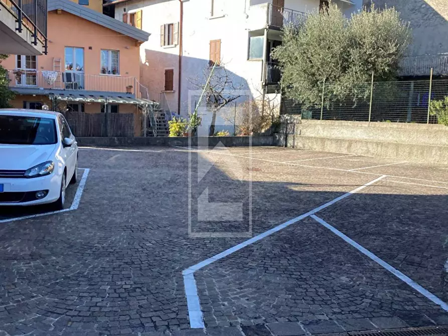 Immagine 6 di Appartamento in vendita  in Via Mazzini 7 a Toscolano-Maderno