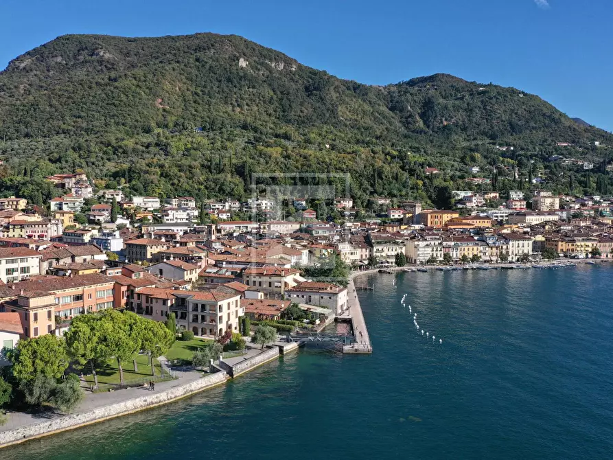 Immagine 10 di Appartamento in vendita  in Via Mazzini 7 a Toscolano-Maderno