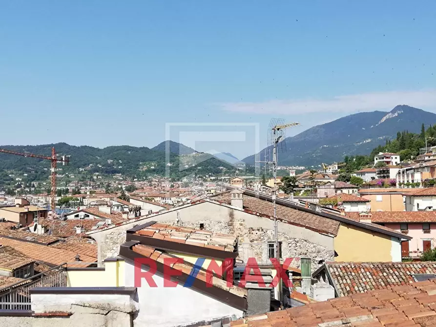 Immagine 11 di Appartamento in vendita  in Via Mazzini 7 a Toscolano-Maderno