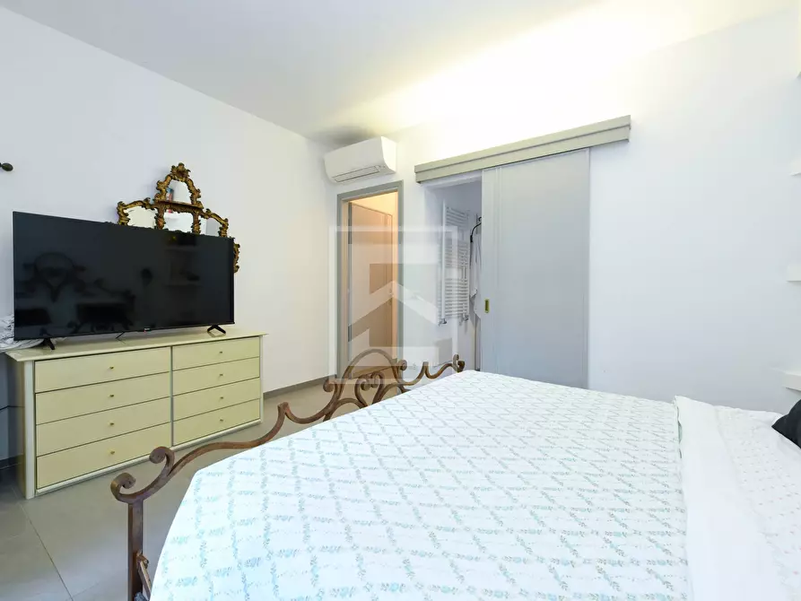 Immagine 11 di Appartamento in vendita  in VIA SAN MARTINO DELLA BATTAGLIA a Sirmione