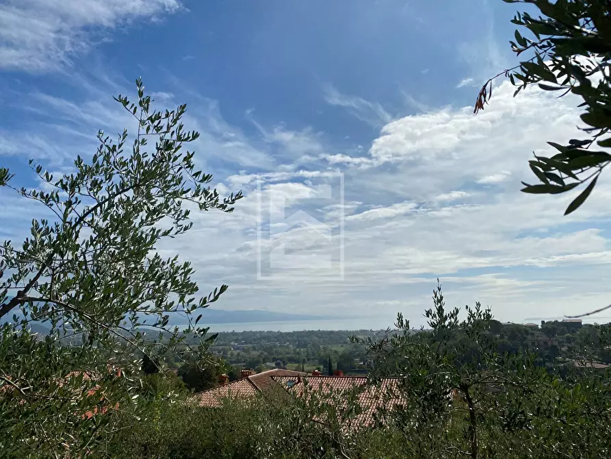 Immagine 19 di Appartamento in vendita  in via ciucani 17 a Soiano Del Lago