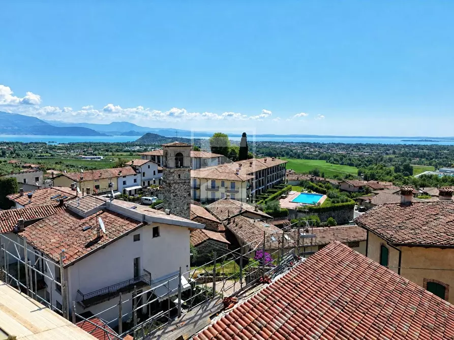 Immagine 1 di Appartamento in vendita  in via Rosario a Polpenazze Del Garda