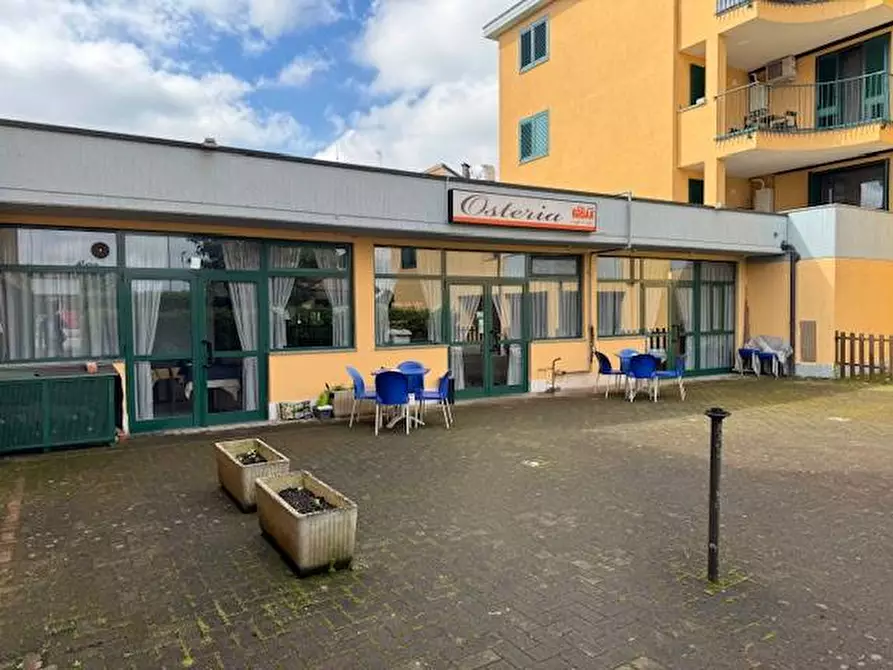 Immagine 4 di Locale commerciale in vendita  in via torradello 7 a Alagna