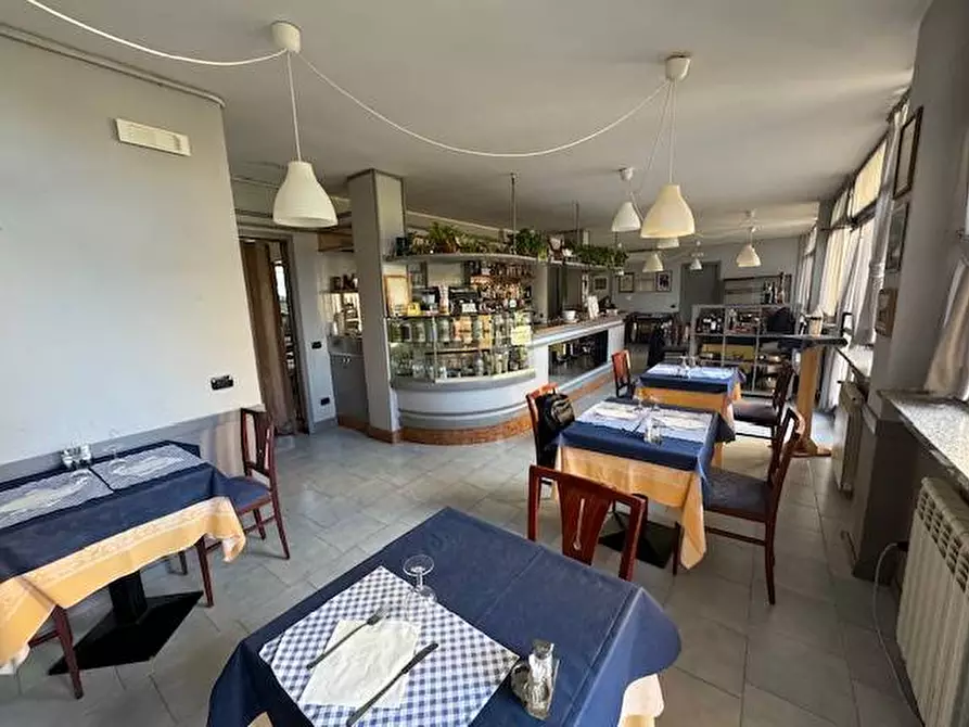 Immagine 11 di Locale commerciale in vendita  in via torradello 7 a Alagna