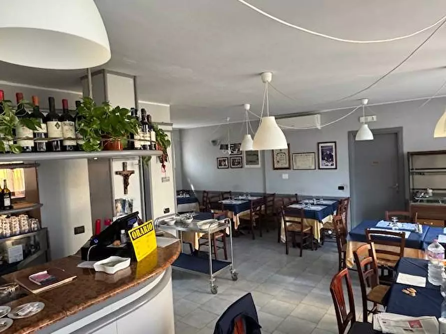 Immagine 14 di Locale commerciale in vendita  in via torradello 7 a Alagna