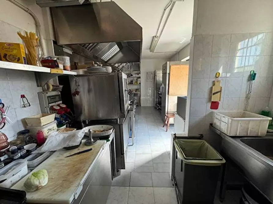 Immagine 20 di Locale commerciale in vendita  in via torradello 7 a Alagna