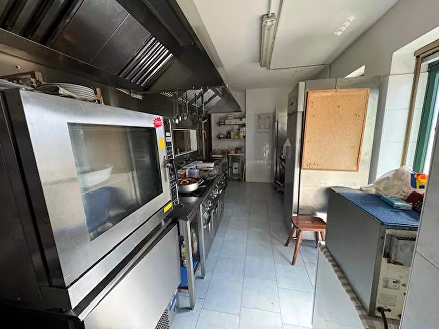 Immagine 21 di Locale commerciale in vendita  in via torradello 7 a Alagna