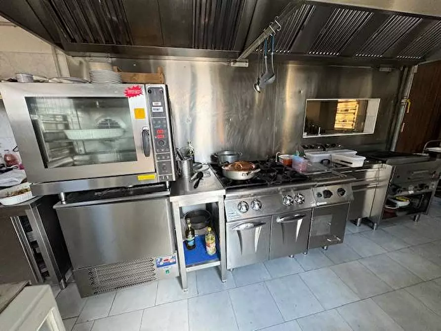 Immagine 24 di Locale commerciale in vendita  in via torradello 7 a Alagna