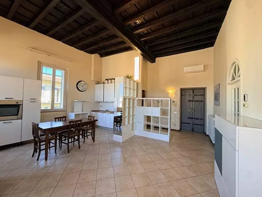 Immagine 2 di Appartamento in affitto  in VIA AZZARIO 19 a Pavia