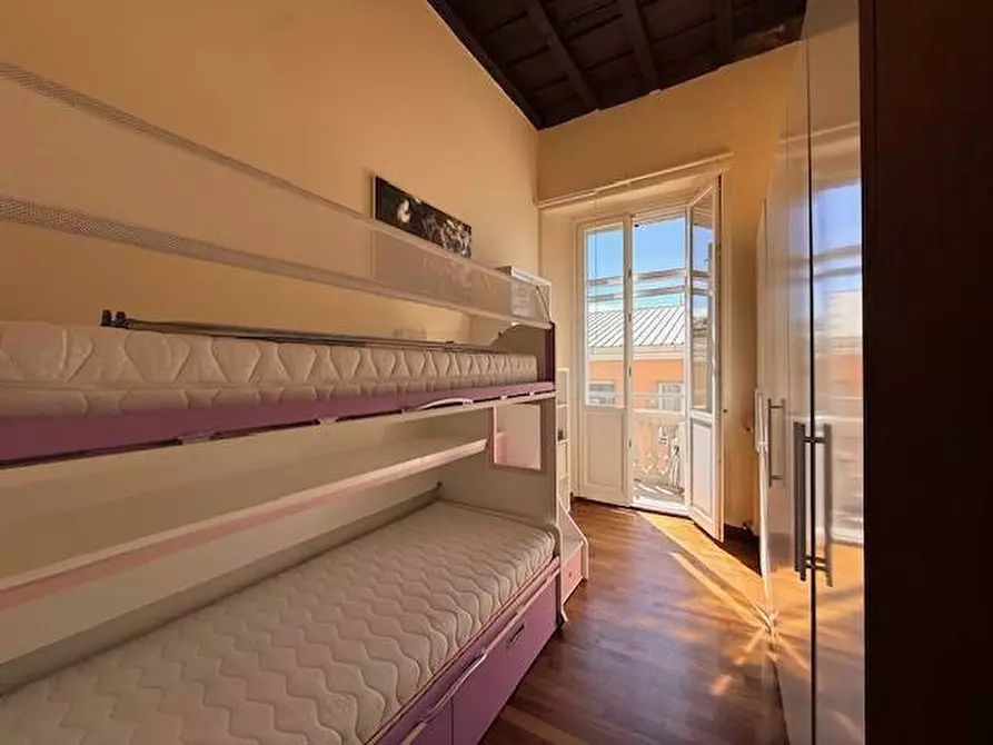 Immagine 8 di Appartamento in affitto  in VIA AZZARIO 19 a Pavia