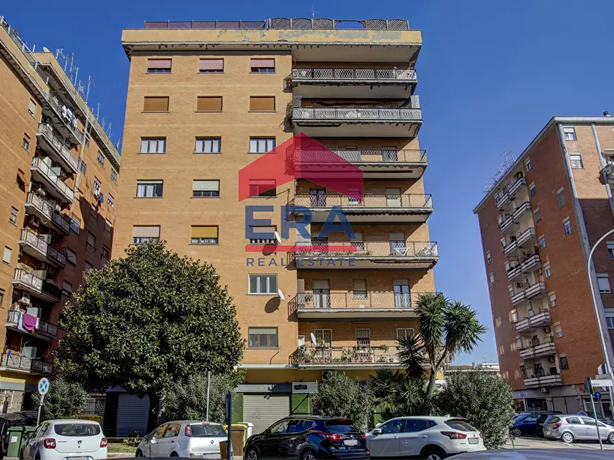 Immagine 1 di Appartamento in vendita  in Via Catullo 75 a Pomezia