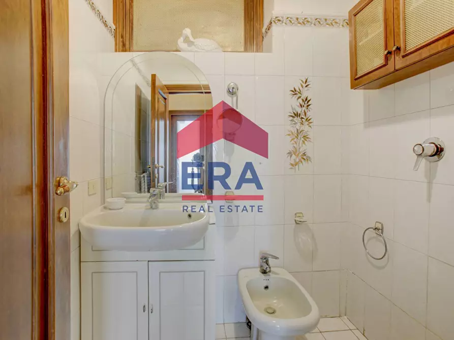 Immagine 31 di Villa in vendita  in via di valle caia 2 a Ardea