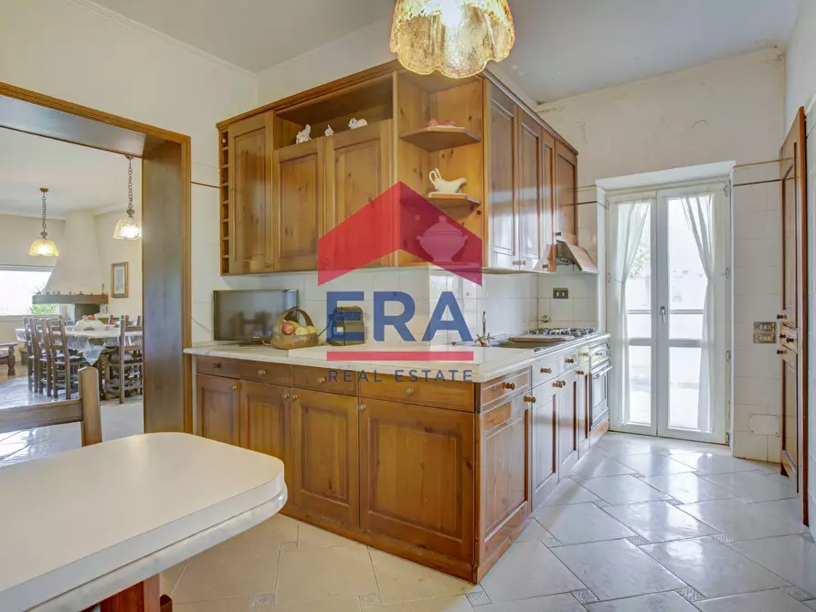 Immagine 35 di Villa in vendita  in via di valle caia 2 a Ardea