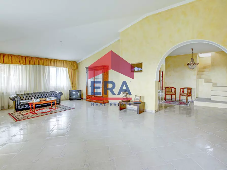 Immagine 37 di Villa in vendita  in via di valle caia 2 a Ardea