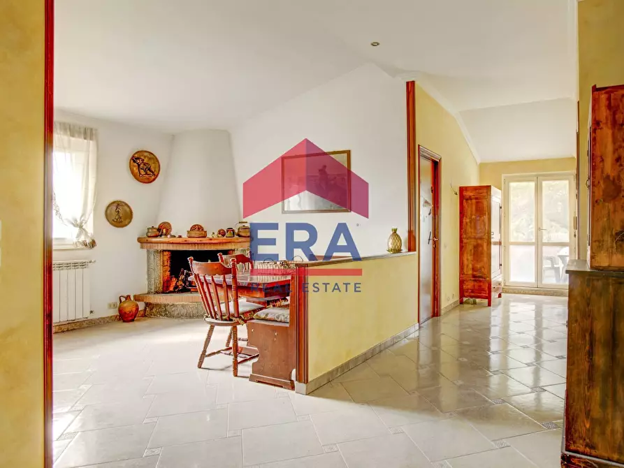 Immagine 39 di Villa in vendita  in via di valle caia 2 a Ardea