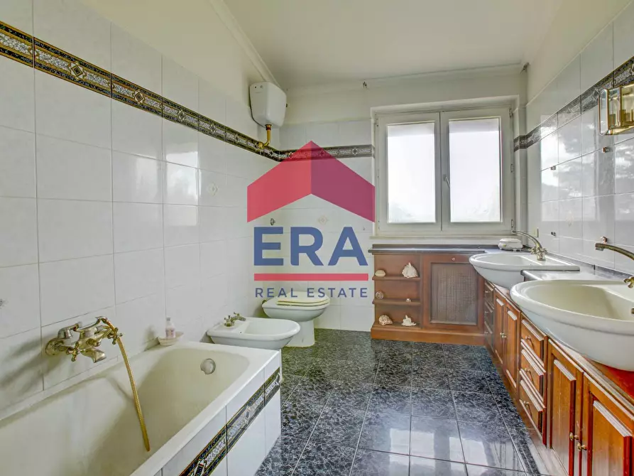 Immagine 44 di Villa in vendita  in via di valle caia 2 a Ardea