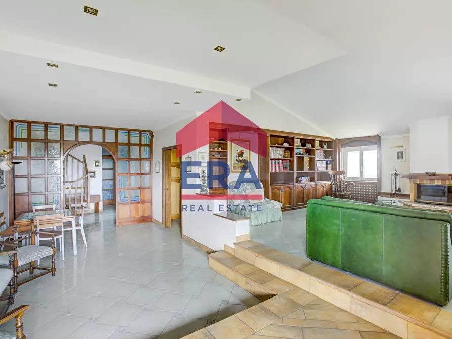 Immagine 45 di Villa in vendita  in via di valle caia 2 a Ardea