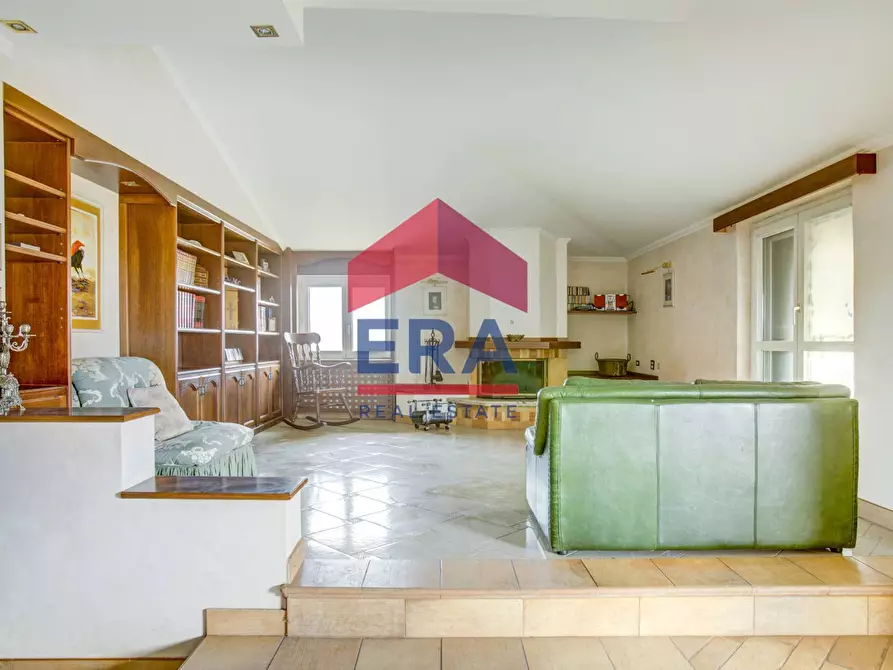 Immagine 46 di Villa in vendita  in via di valle caia 2 a Ardea