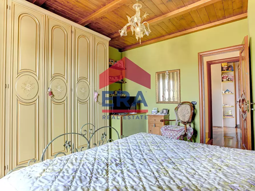 Immagine 11 di Casa semindipendente in vendita  in Via Treviso a Pomezia