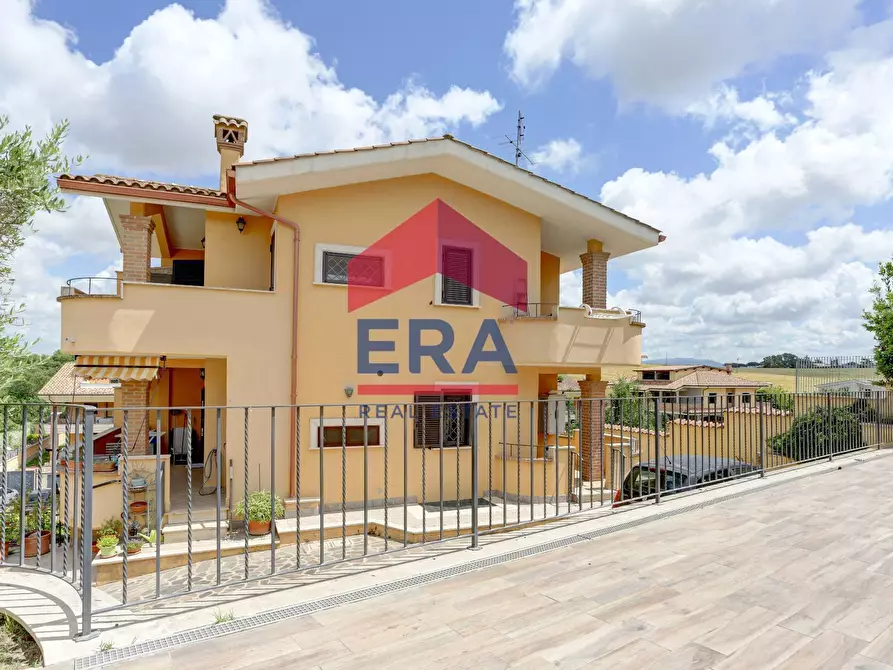 Immagine 23 di Casa semindipendente in vendita  in Via Treviso a Pomezia