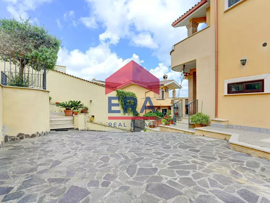 Immagine 26 di Casa semindipendente in vendita  in Via Treviso a Pomezia