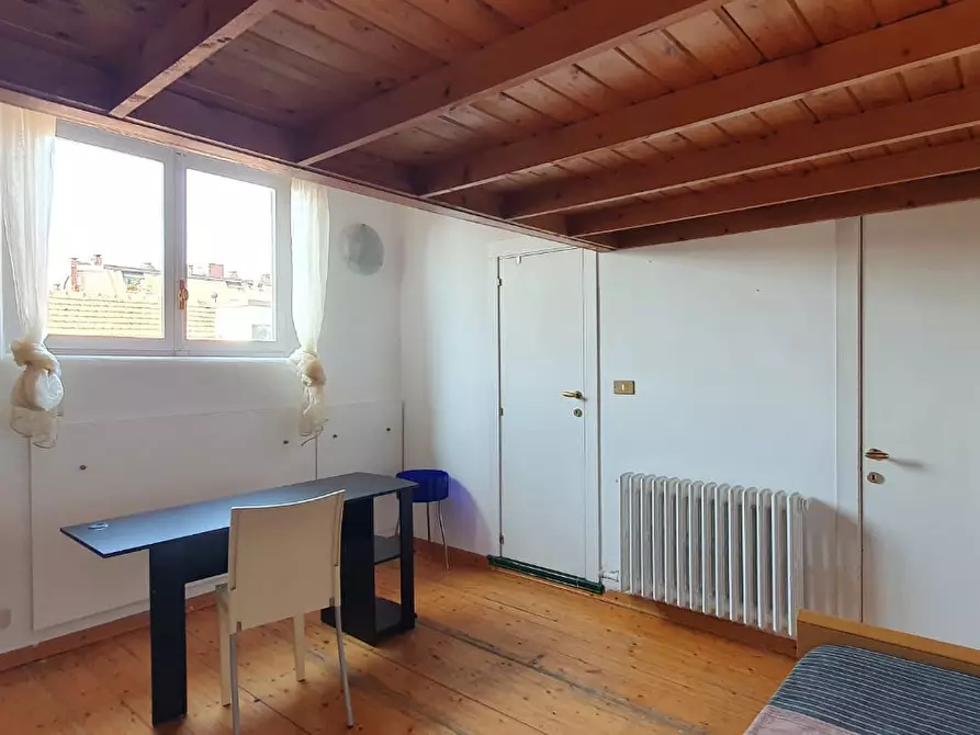 Immagine 3 di Appartamento in affitto  in via melzo 16 a Milano