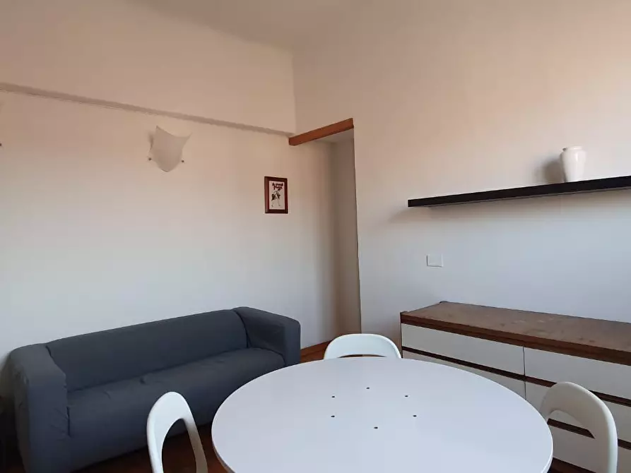 Immagine 8 di Appartamento in affitto  in via melzo 16 a Milano