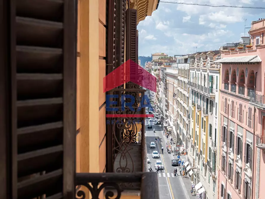 Immagine 3 di Appartamento in vendita  in Via Agostino Depretis 86 a Roma