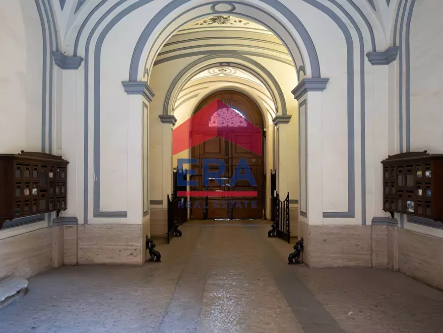 Immagine 4 di Appartamento in vendita  in Via Agostino Depretis 86 a Roma
