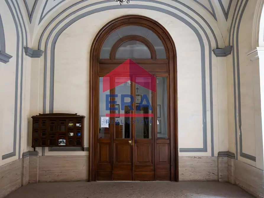 Immagine 5 di Appartamento in vendita  in Via Agostino Depretis 86 a Roma