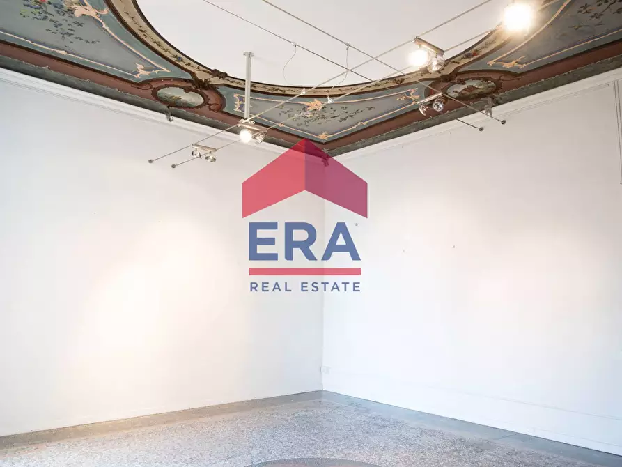 Immagine 7 di Appartamento in vendita  in Via Agostino Depretis 86 a Roma