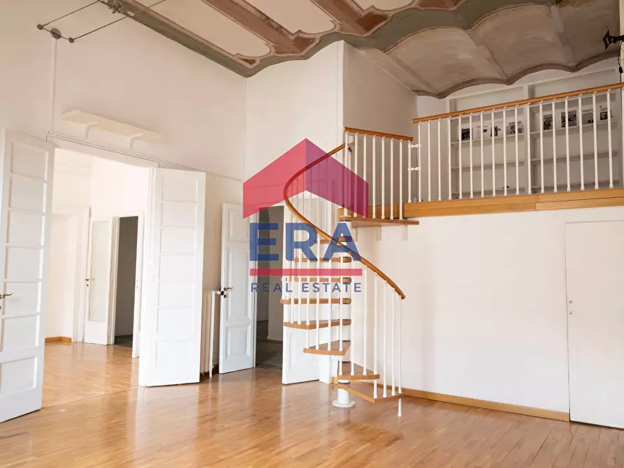 Immagine 10 di Appartamento in vendita  in Via Agostino Depretis 86 a Roma