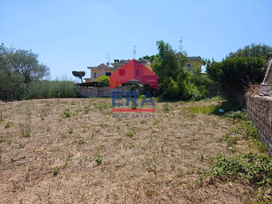 Immagine 1 di Terreno residenziale in vendita  in Via delle campanule a Pomezia