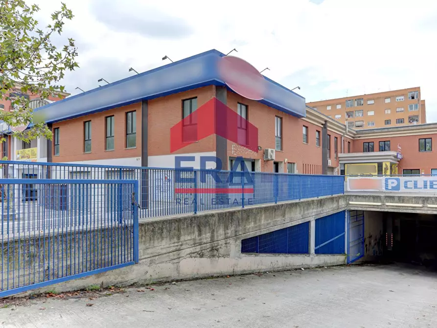 Immagine 20 di Ufficio in affitto  in Via Alcide De Gasperi 4 a Pomezia