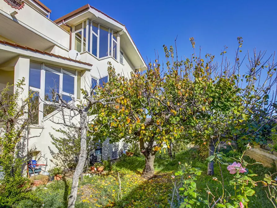 Immagine 2 di Appartamento in vendita  in Via Budapest 7 a Ladispoli