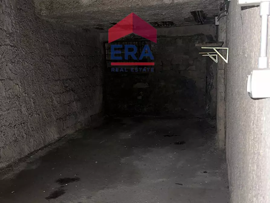 Immagine 4 di Box auto in vendita  in via del Canalicchio 19 a Catania