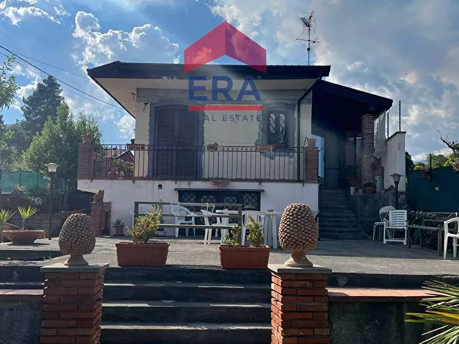 Immagine 1 di Villa in vendita  in Via Grottalunga a Nicolosi