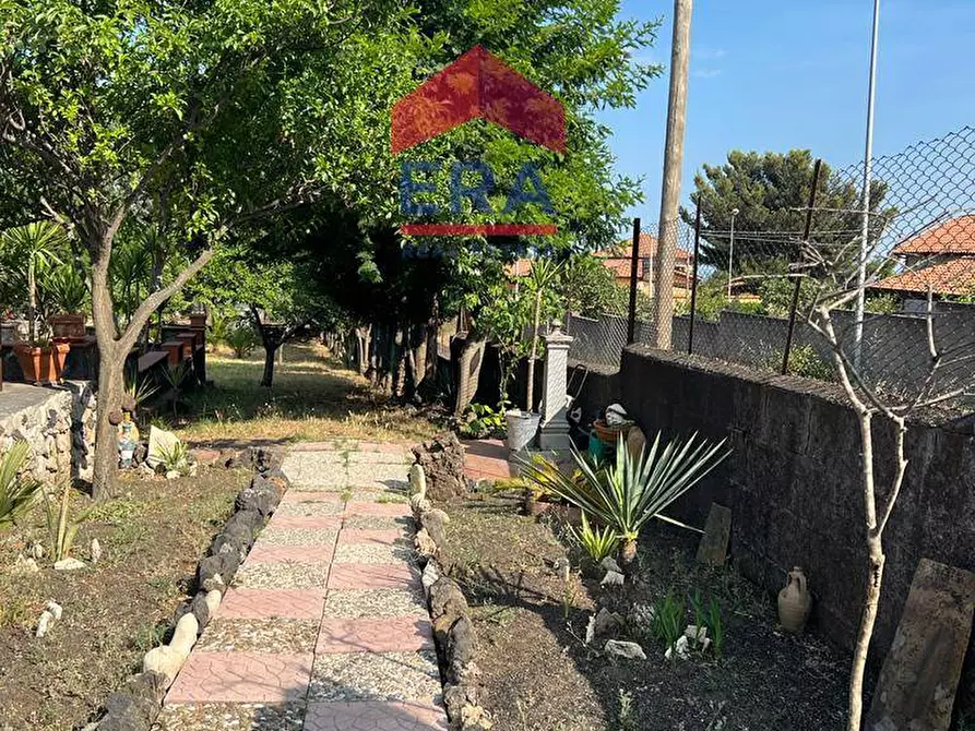 Immagine 9 di Villa in vendita  in Via Grottalunga a Nicolosi