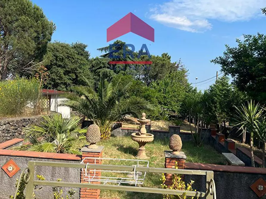 Immagine 10 di Villa in vendita  in Via Grottalunga a Nicolosi