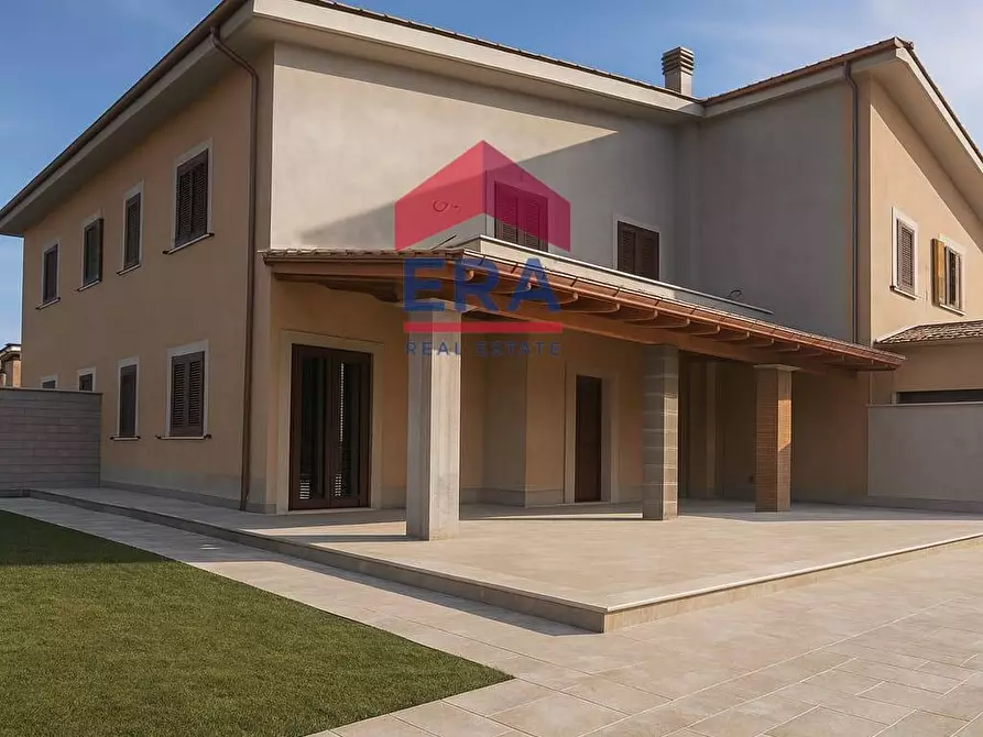 Immagine 2 di Villa in vendita  in via Ferruccio Parri 2 a Pomezia