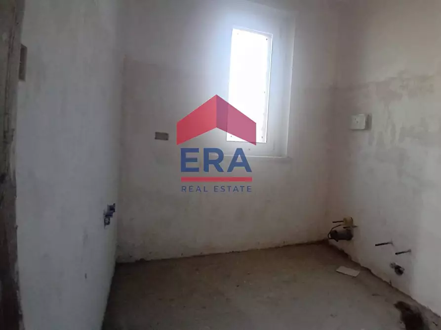 Immagine 16 di Villa in vendita  in via Ferruccio Parri 2 a Pomezia