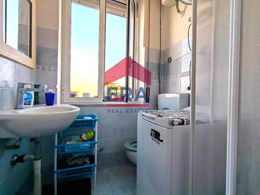 Immagine 7 di Appartamento in vendita  in Lungomare delle Sirene 191 a Pomezia