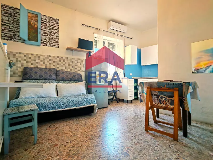 Immagine 1 di Appartamento in vendita  in Lungomare delle Sirene 191 a Pomezia