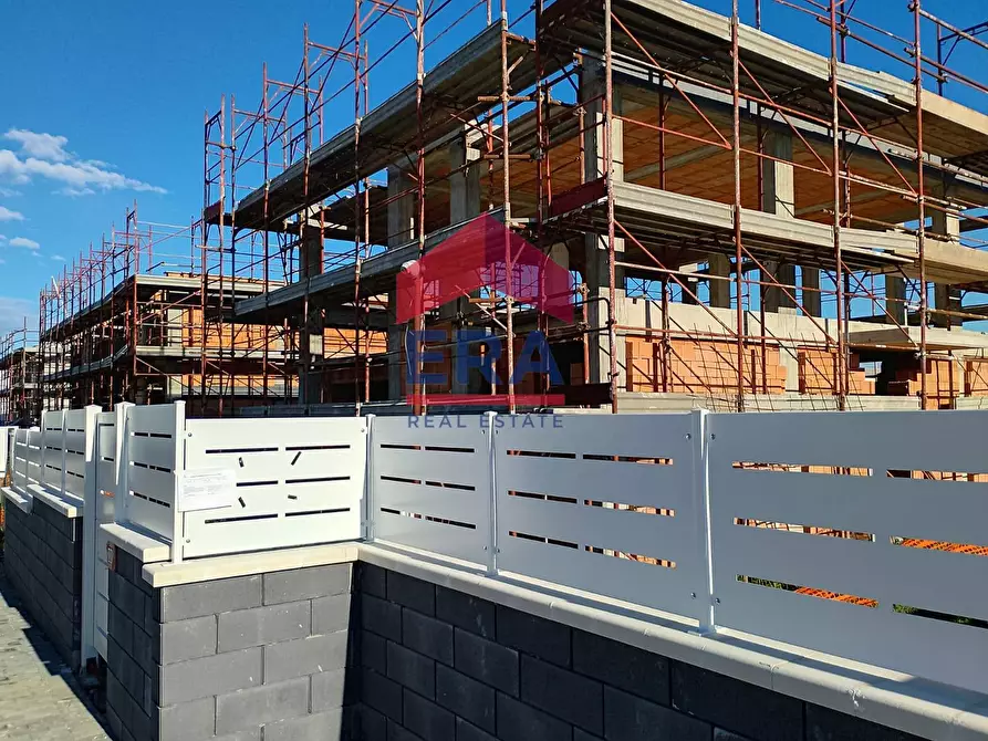 Immagine 43 di Appartamento in vendita  in Via Di Macchia Palocco 168 a Roma